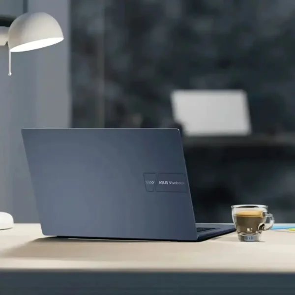 Notebook Asus VivoBook de 14" con Intel Core i3, 8GB de RAM y SSD de 128GB